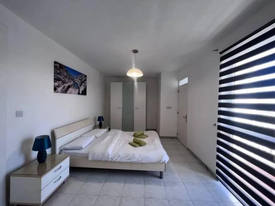 Apartment Spacious And Lovely Seaview Apt Sliema